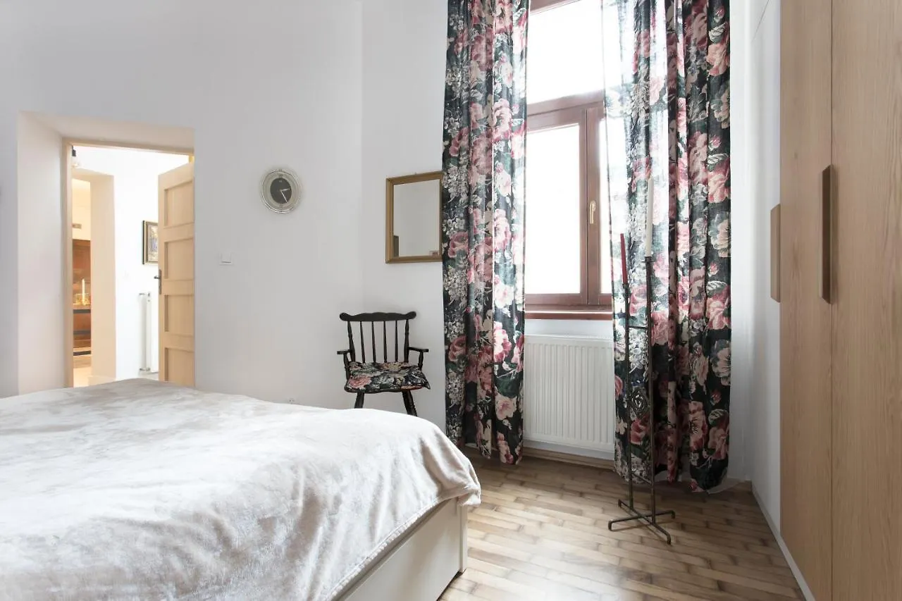 Apartment Wspanialy, Stylowy Apartament W Sercu Starego Miasta Krakow Poland